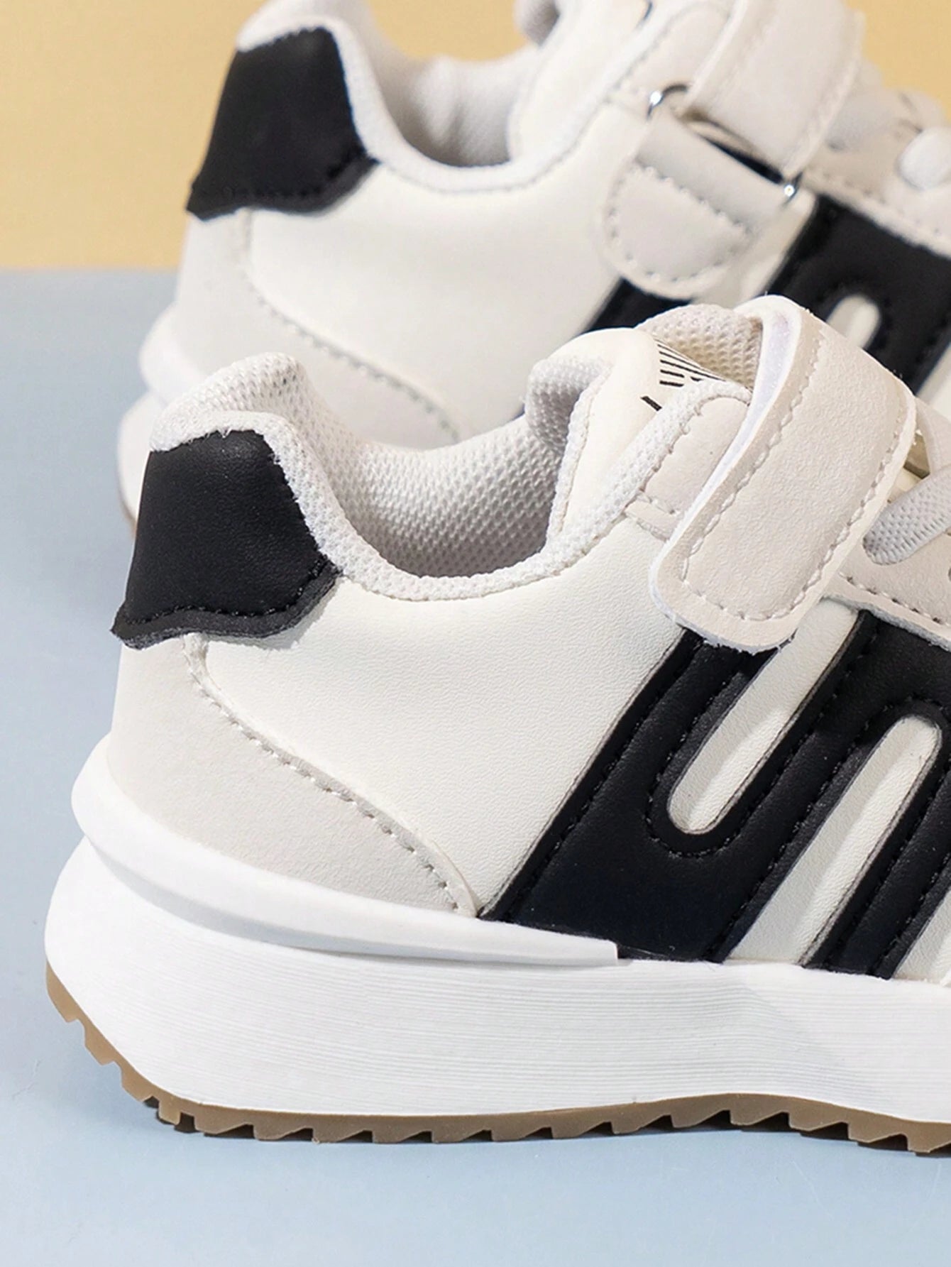 Kids' Soft-Sole Sneakers for Girls, Fashionable Casual Shoes for Boys, Non-Slip Shoes for Toddlers Learning to Walk