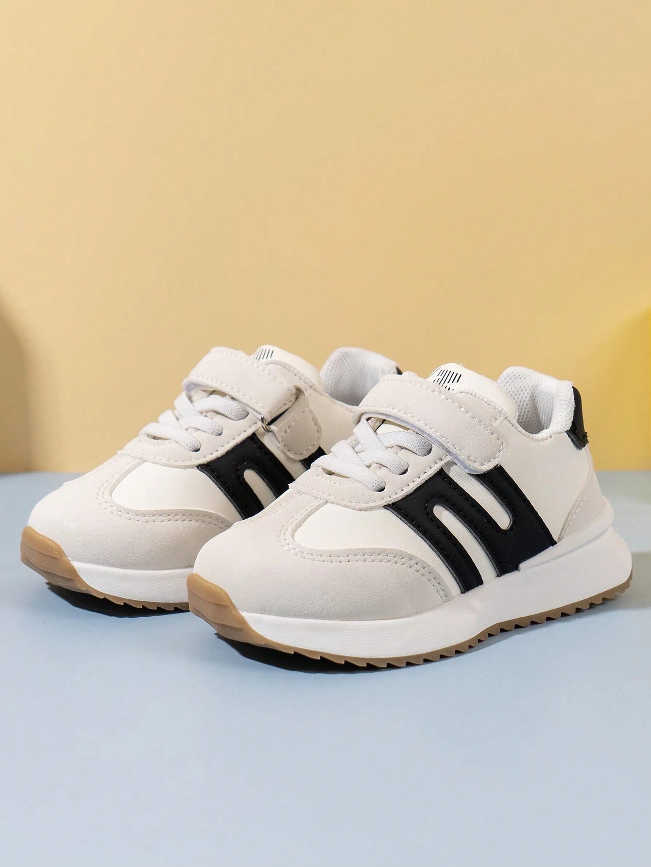 Kids' Soft-Sole Sneakers for Girls, Fashionable Casual Shoes for Boys, Non-Slip Shoes for Toddlers Learning to Walk