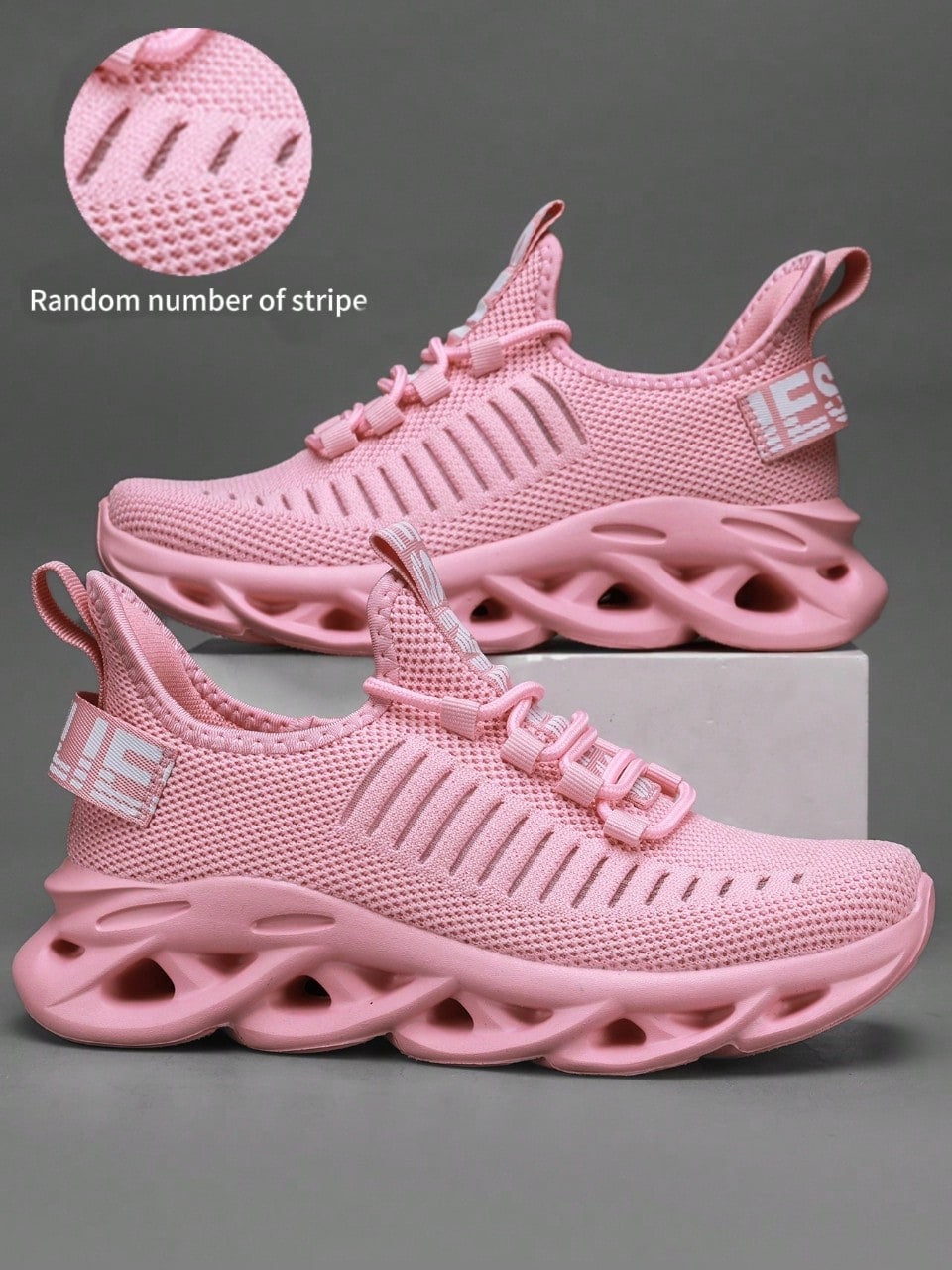 New Minimalist Breathable Soft Outsole Anti-Slip Lightweight Slip-On Casual Outdoor Sports Shoes, Suitable for All Seasons