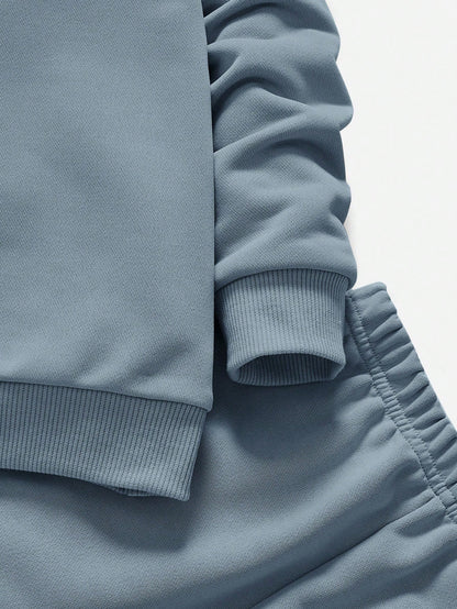 Young Boy Letter Graphic Pullover & Sweatpants