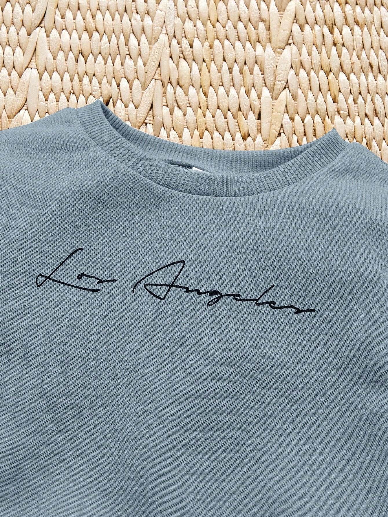 Young Boy Letter Graphic Pullover & Sweatpants